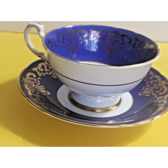 Vintage Paragon Bone China Cobalt Wide Mouth Teacup and Saucer Floral England - Picture 2 of 12